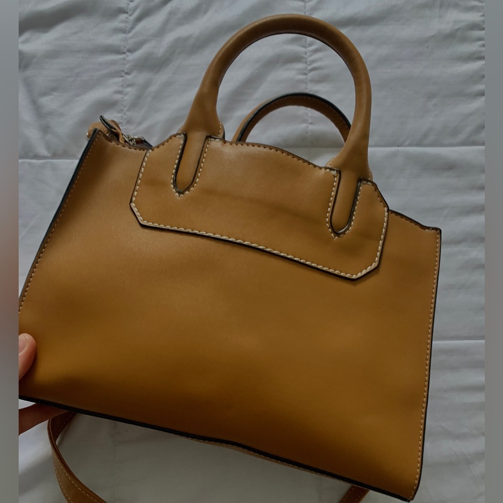 London fog tan purse with crossbody strap